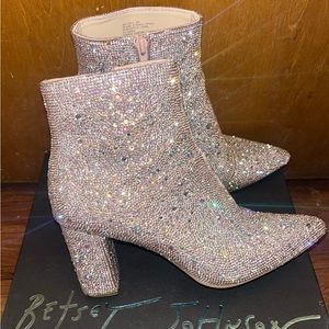 Betsey Johnson Cady Rhinestone booties! Sz9